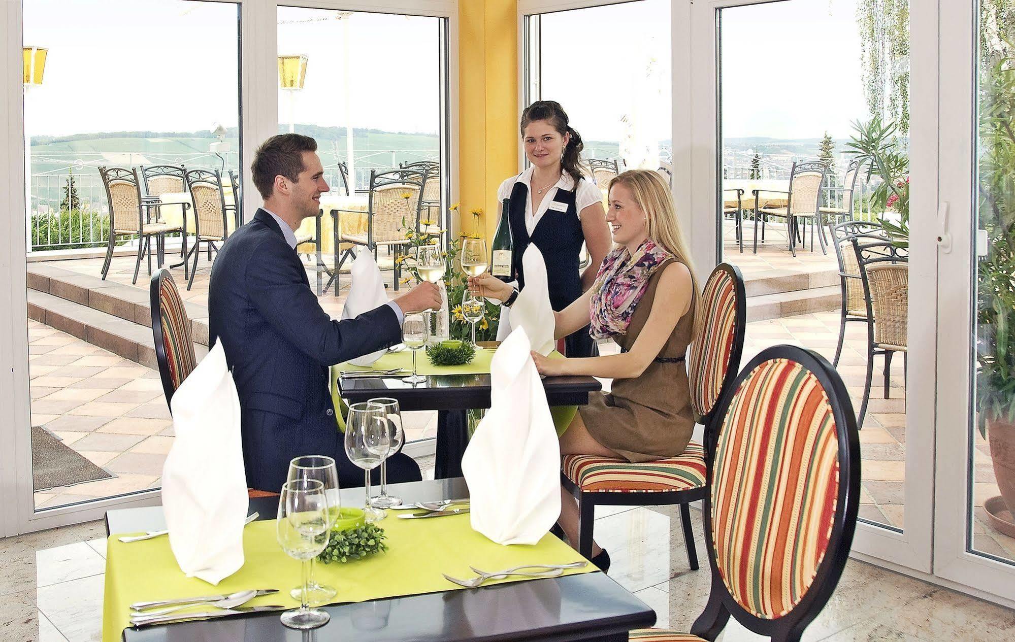 Hotel Wittelsbacher Hoeh فورتسبورغ المظهر الخارجي الصورة
